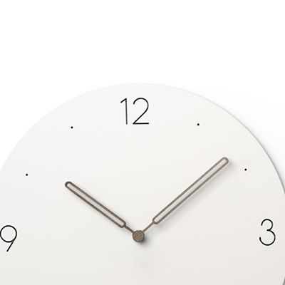 Relojes de pared personalizados de nuevo estilo europeo Relojes de pared modernos únicos de MDF creativos