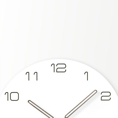 Reloj de pared moderno de diseño de madera